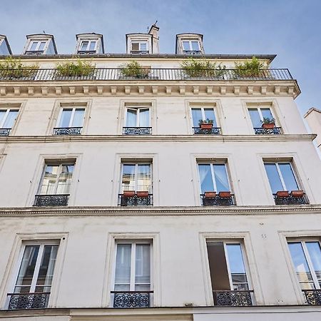 Apartment Center Of Paris By Studio Prestige Bagian luar foto